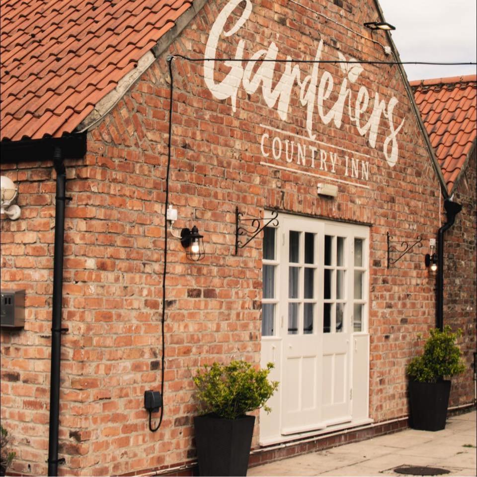 The Gardeners Country Inn Goxhill  Экстерьер фото
